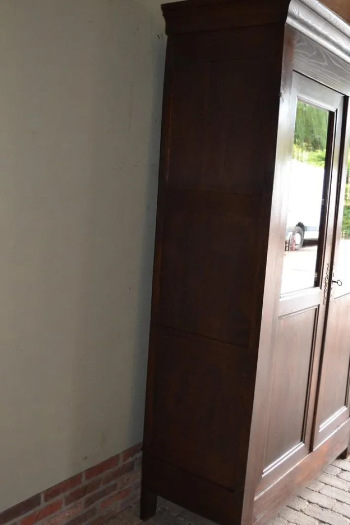 Pamono Display Cabinet in Oak Hot