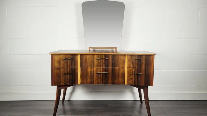 Pamono Dressing Table attributed to Neil Morris for Morris of Glasgow Clearance