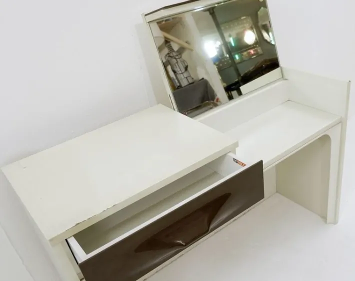 Pamono Dressing Table by Raymond Loewy for Doubinsky Frères, 1960s Clearance