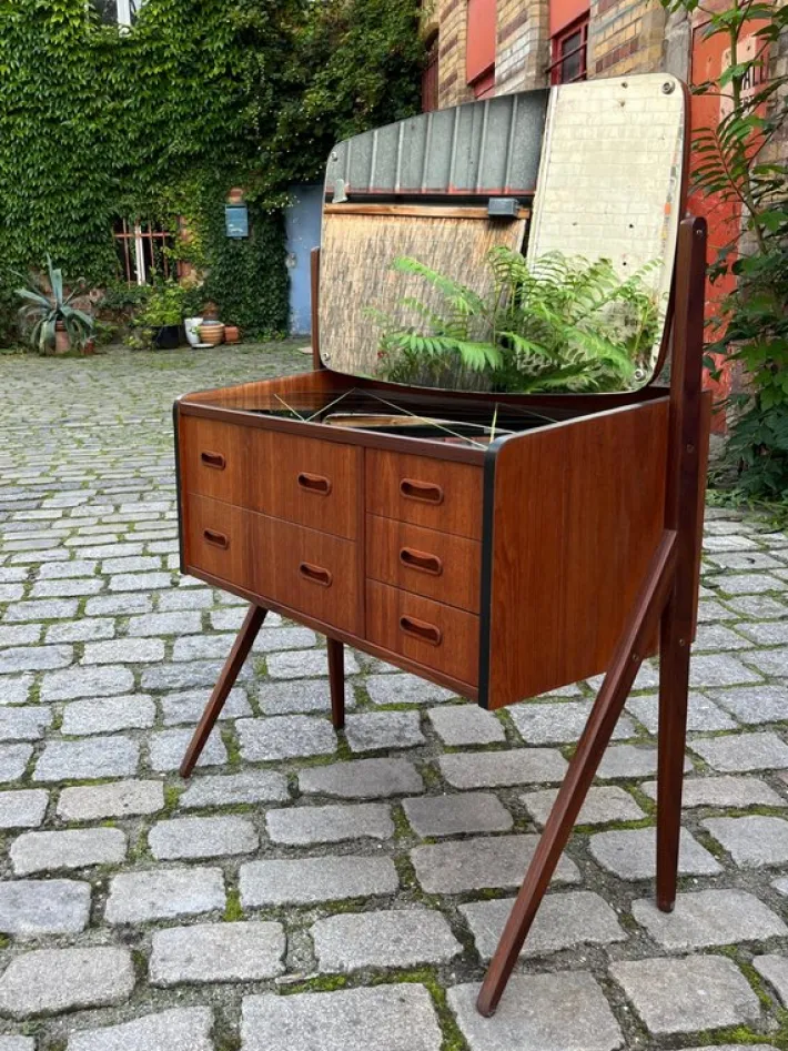 Pamono Dressing Table in Teak with Patterned Glass Top Discount