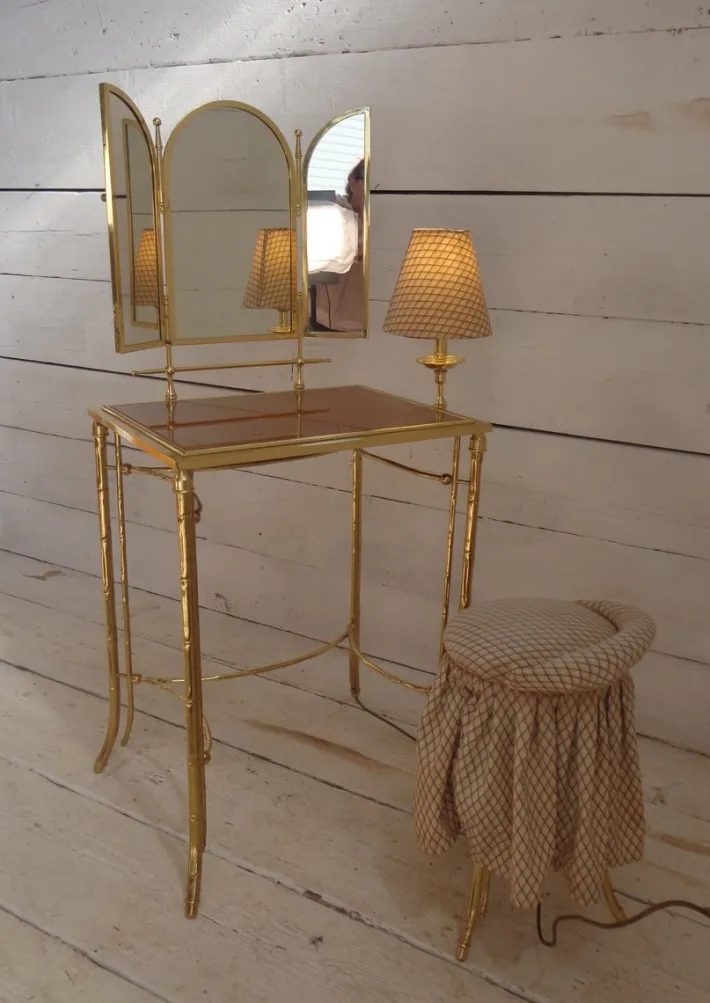 Pamono Dressing Table with Lamp and Seat in Faux Bamboo, 1950s, Set of 2 Outlet