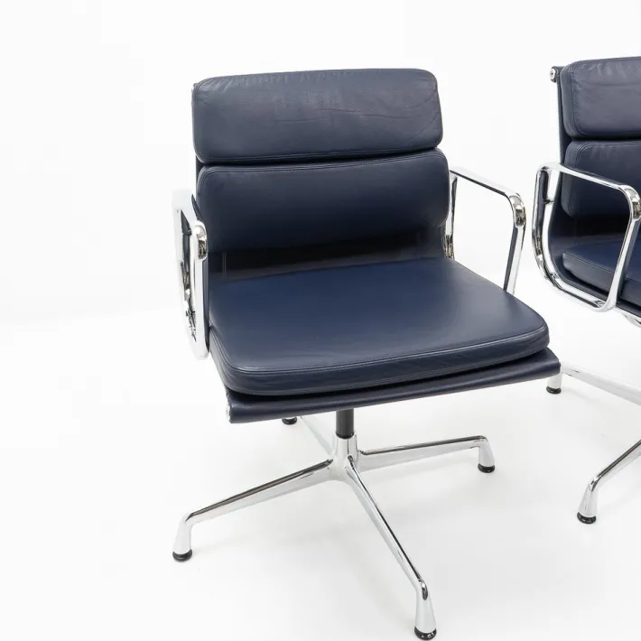 Pamono EA 208 Soft Pad Alu Group Office Chair by Charles & Ray Eames for Vitra Clearance