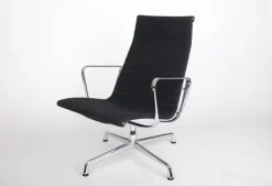 Pamono EA 116 Swivel Armchair by Charles & Ray Eames for Vitra Online