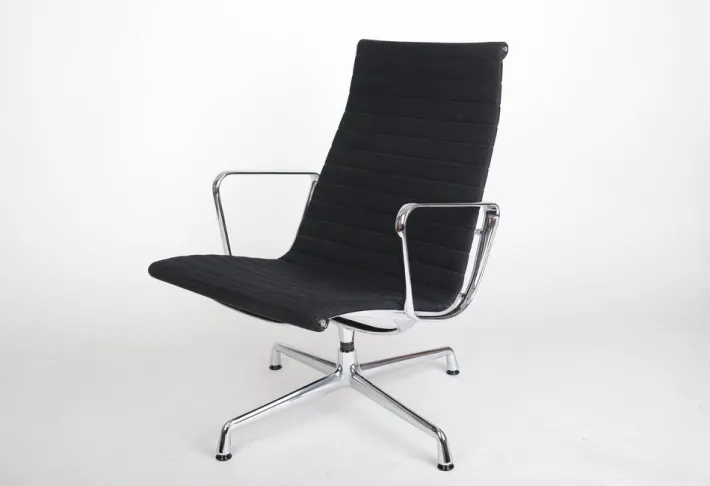 Pamono EA 116 Swivel Armchair by Charles & Ray Eames for Vitra Online