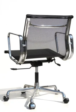 Pamono EA 108 Swivel Chair by Charles & Ray Eames for ICF De Padova Clearance