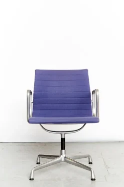 Pamono EA 108 Swivel Chair by Charles & Ray Eames for Vitra Best