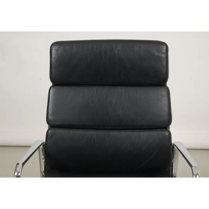 Pamono EA-219 Desk Chair in Leather by Charles Eames for Vitra