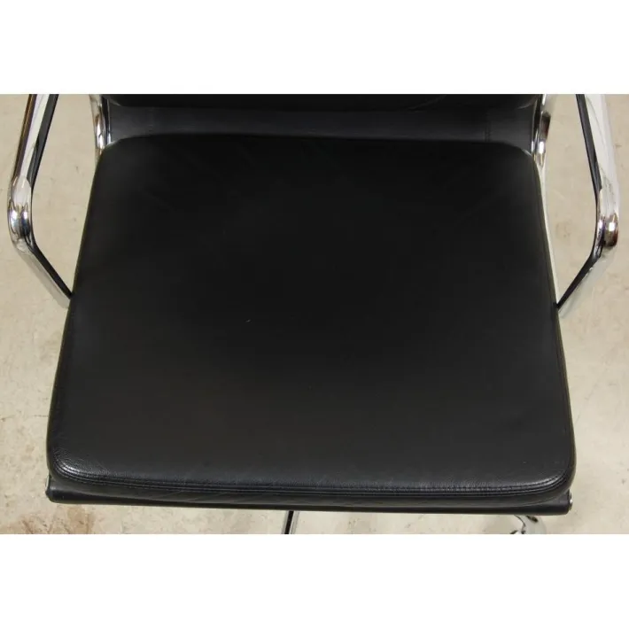 Pamono EA-219 Desk Chair in Leather by Charles Eames for Vitra