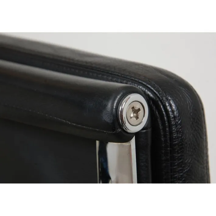 Pamono EA-219 Desk Chair in Leather by Charles Eames for Vitra