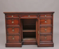 Pamono Early 19th Century Mahogany Kneehole Desk, 1830s Online