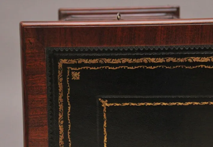 Pamono Early 19th Century Mahogany Kneehole Desk, 1830s Online
