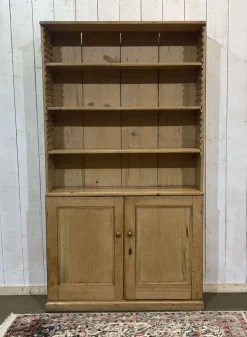Pamono English Bookcase in Fir Clearance