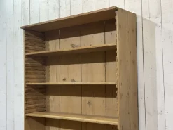 Pamono English Bookcase in Fir Clearance