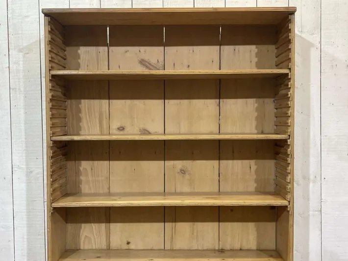 Pamono English Bookcase in Fir Clearance