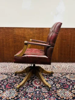 Pamono English Chesterfield Desk Chair Outlet