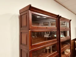 Pamono English Classic Bookcase from Globe-Wernicke Outlet