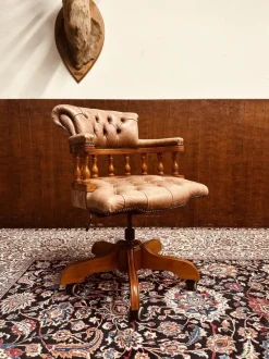 Pamono English Classic Chair in Leather Clearance