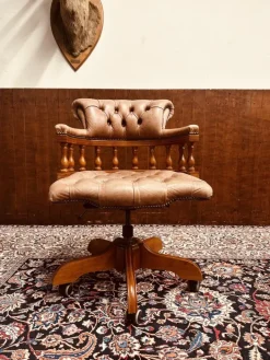 Pamono English Classic Chair in Leather Clearance