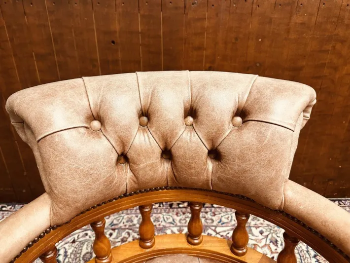 Pamono English Classic Chair in Leather Clearance