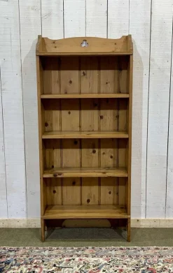 Pamono English Fir Bookcase, 1900s Clearance
