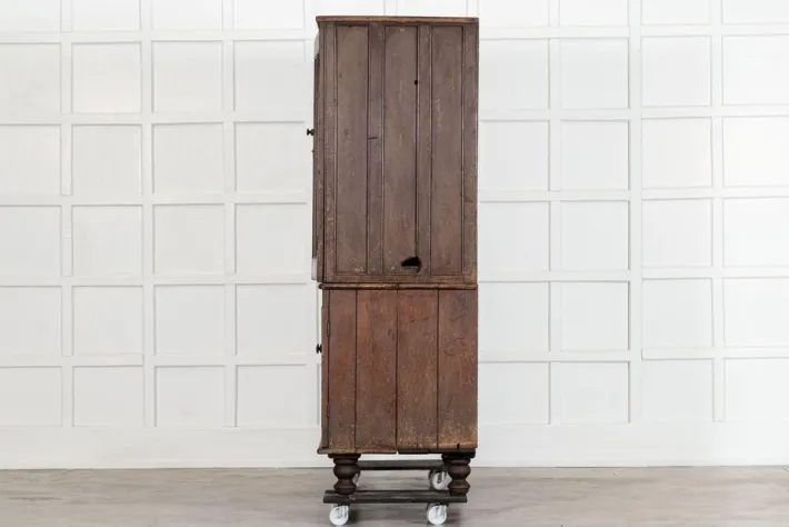 Pamono English Georgian Country Scrumble Grained Pine Housekeepers Cupboard, 1800s Best