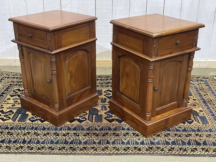 Pamono English Mahogany Bedside Tables, Set of 2 Best