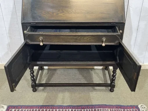 Pamono English Oak Writing Desk, Early 20th Century New