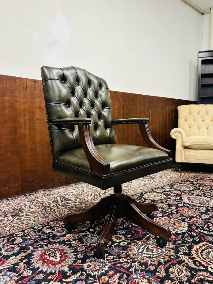 Pamono English President Chair in Olive Green Outlet