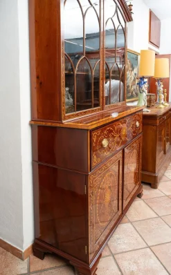Pamono English Sideboard Bookcase in Mahogany Feather with Maple Inlay Grafts, 19th Century Clearance