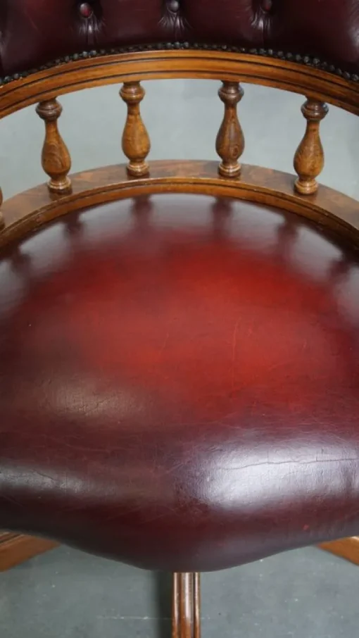 Pamono English Style Red Cowhide Height-Adjustable Chesterfield Swivel Office Chair