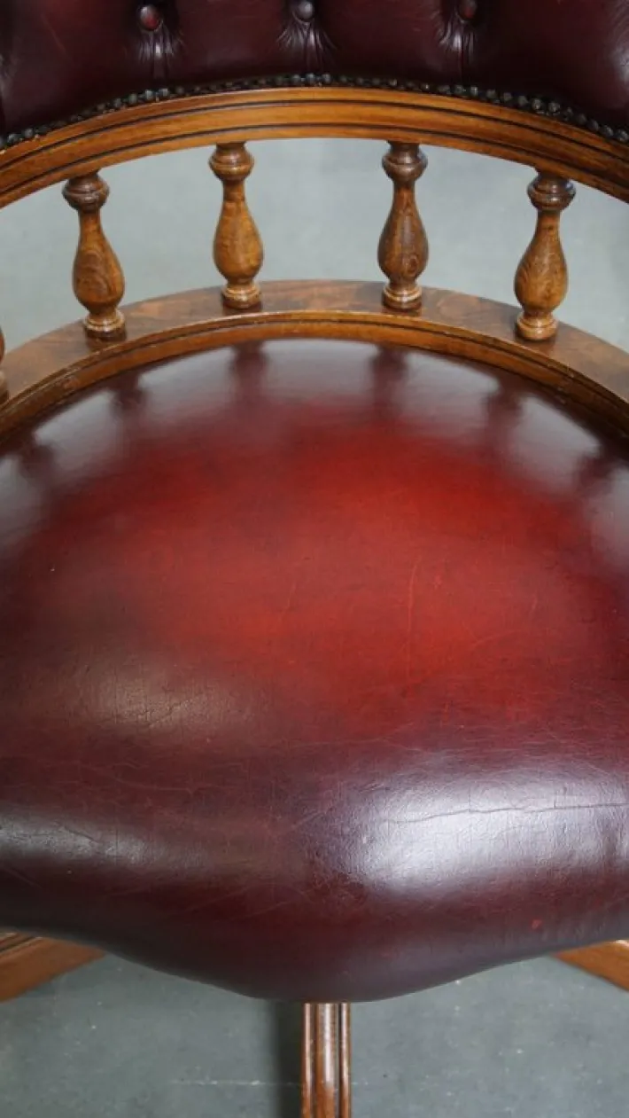 Pamono English Style Red Cowhide Height-Adjustable Chesterfield Swivel Office Chair