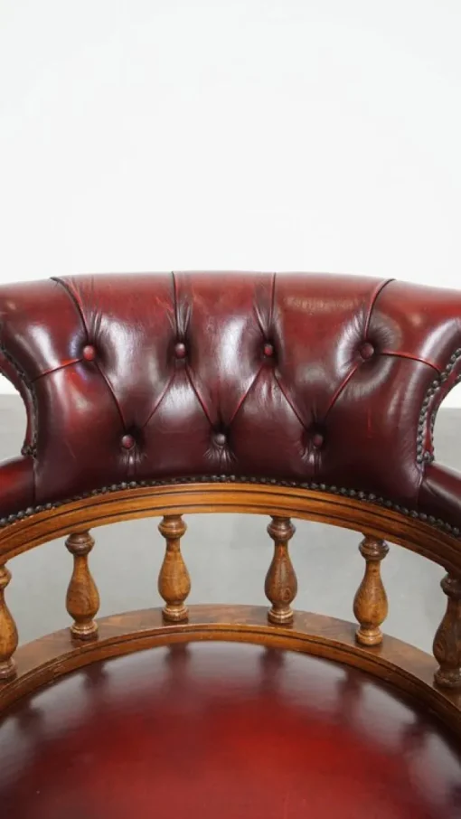 Pamono English Style Red Cowhide Height-Adjustable Chesterfield Swivel Office Chair