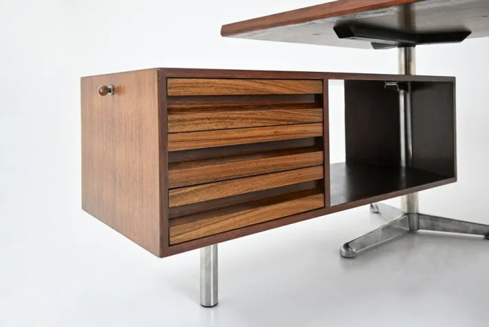Pamono Executive Desk by Osvaldo Borsani for Tecno, 1960s Outlet