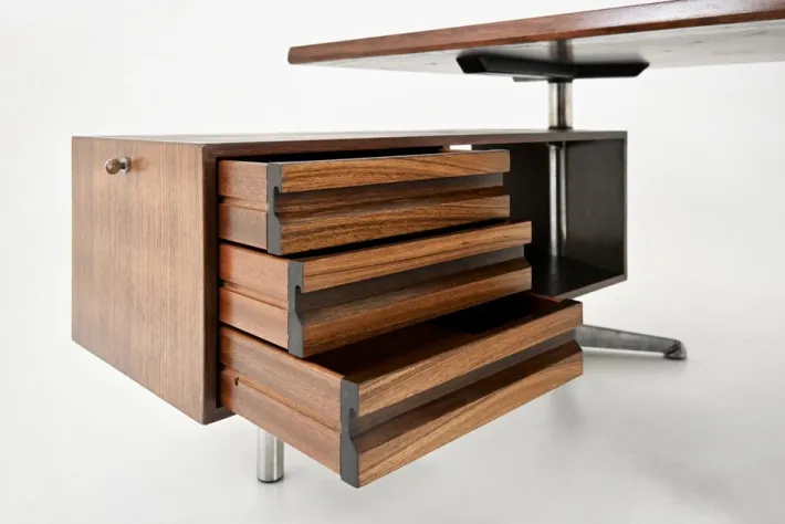 Pamono Executive Desk by Osvaldo Borsani for Tecno, 1960s Outlet