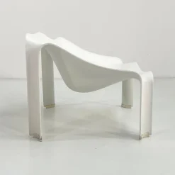 Pamono F300 Armchair in Fiberglass by Pierre Paulin for Artifort, 1960s Outlet