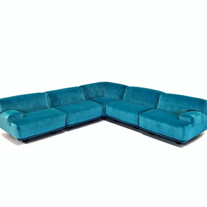 Pamono Fiandra Modular Corner Sofa in Blue Velvet by Vico Magistretti for Cassina, 1980s, Set of 5 Outlet