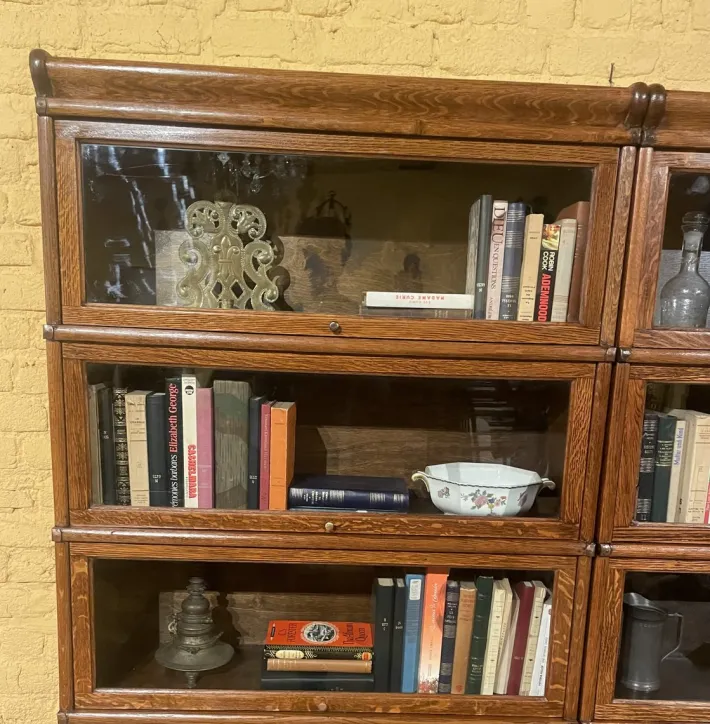 Pamono Four-Module Oak Wall Bookcase from Globe Wernicke, 1890s Best