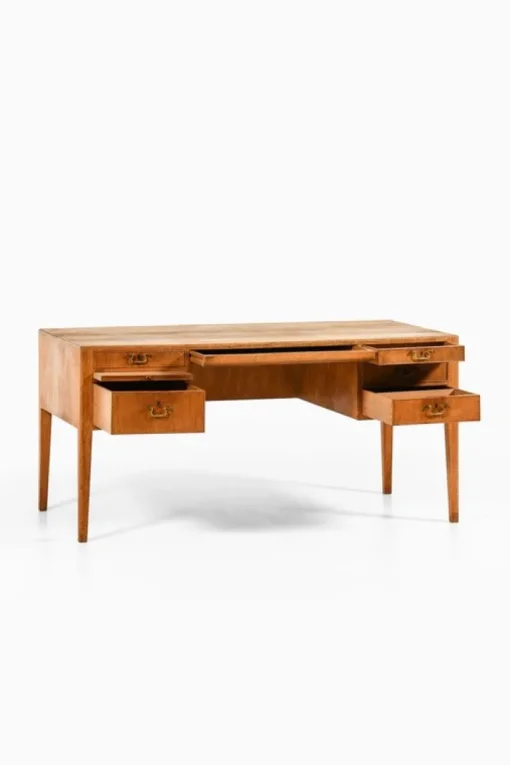 Pamono Freestanding Desk in Oak and Brass, 1960s Sale