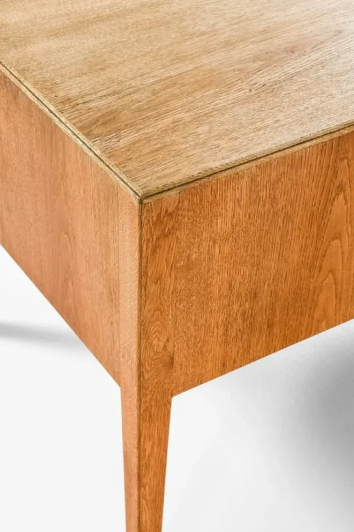 Pamono Freestanding Desk in Oak and Brass, 1960s Sale