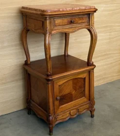 Pamono French Bedside Tables with Cabriole Legs, 1950s, Set of 2