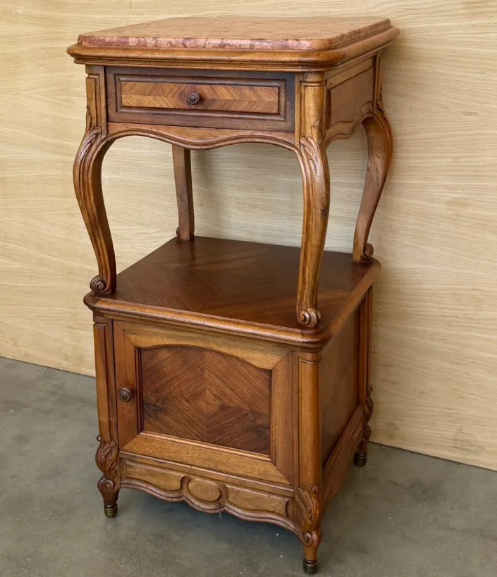Pamono French Bedside Tables with Cabriole Legs, 1950s, Set of 2