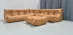 Pamono French Camel Brown Leather Togo Living Room Set attributed to Michel Ducaroy for Ligne Roset, Set of 4 Sale