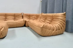 Pamono French Camel Brown Leather Togo Living Room Set attributed to Michel Ducaroy for Ligne Roset, Set of 4 Sale