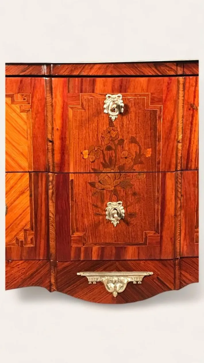 Pamono French Louis XVI Chest of Drawers, 1790s-1800s Clearance