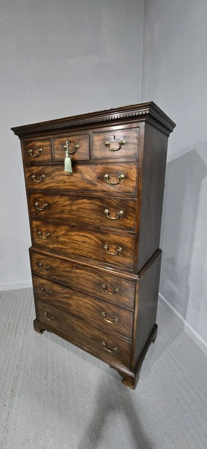Pamono Georgian Mahogany Chest on Chest of Drawers, 1750s Sale