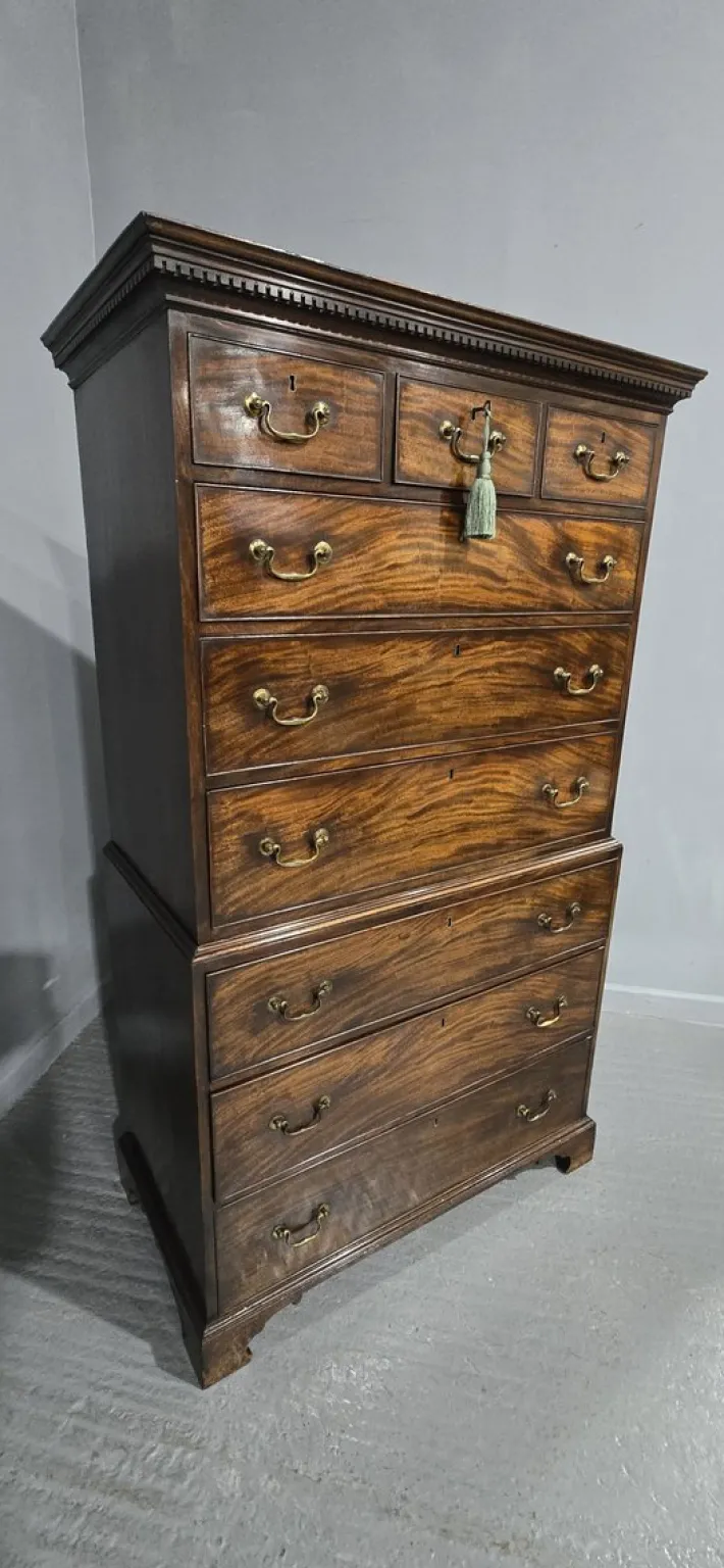 Pamono Georgian Mahogany Chest on Chest of Drawers, 1750s Sale