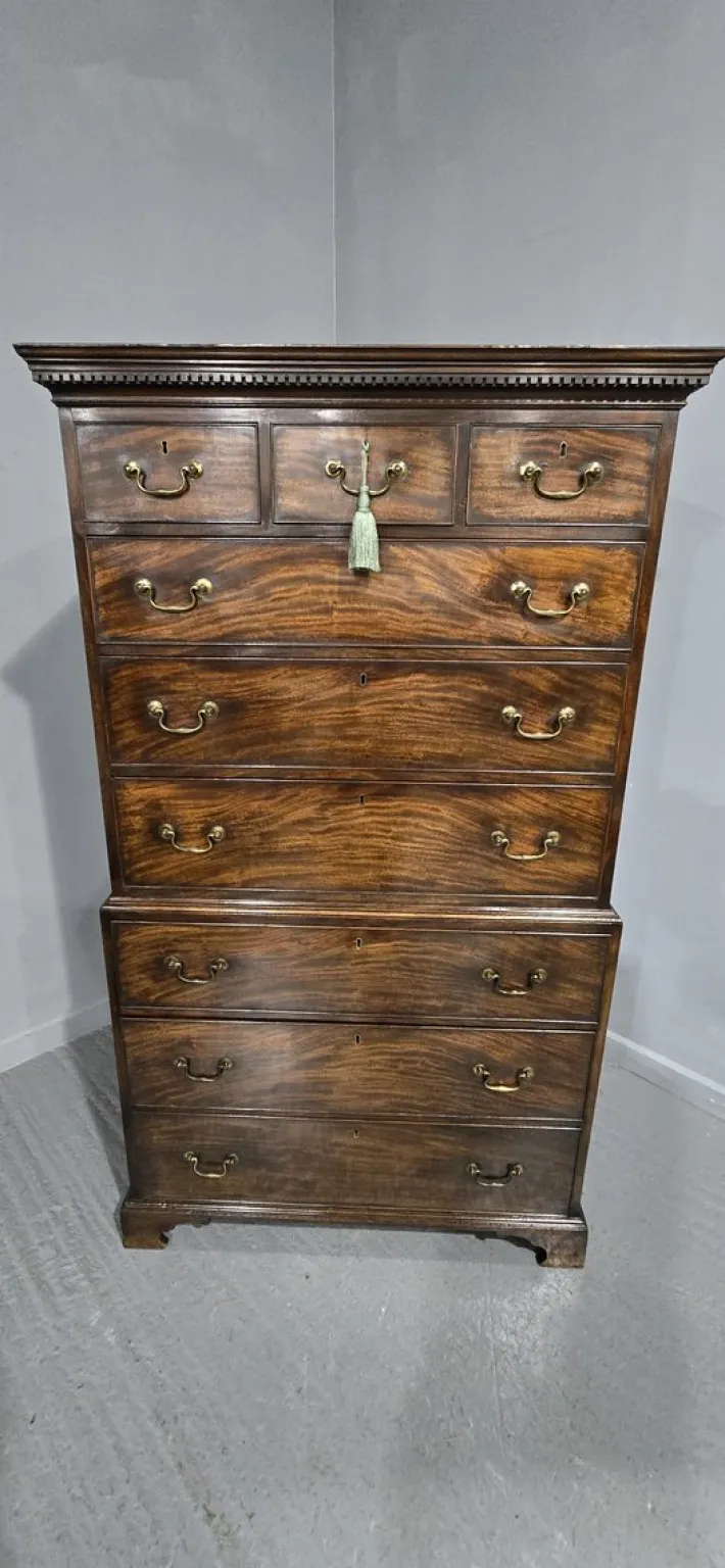 Pamono Georgian Mahogany Chest on Chest of Drawers, 1750s Sale