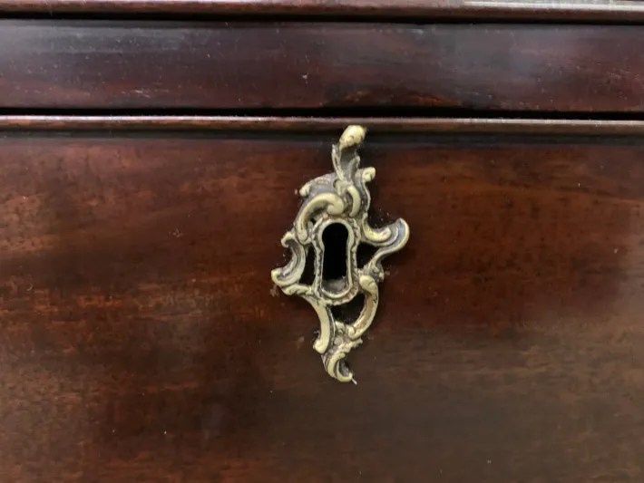 Pamono Georgian Mahogany Chest of Drawers, 1790 Outlet