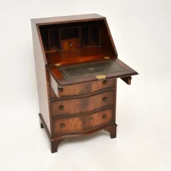 Pamono Georgian Writing Bureau, 1950s Online