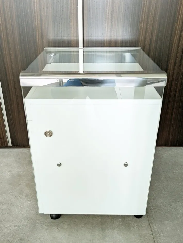 Pamono Glass, Painted Wood and Chrome-Plated Metal Desk by Gallotti e Radice, 1990s Best